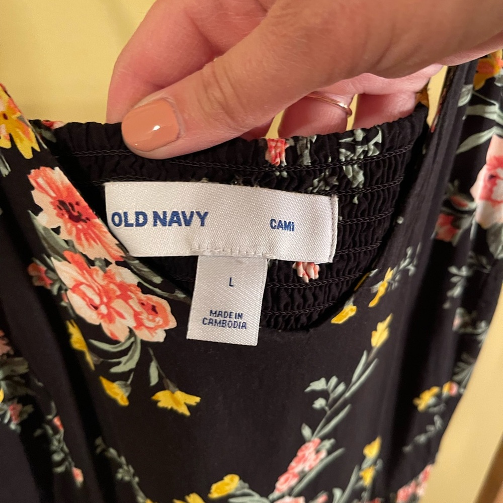 Old Navy Cami sun dress Size large black with flowers